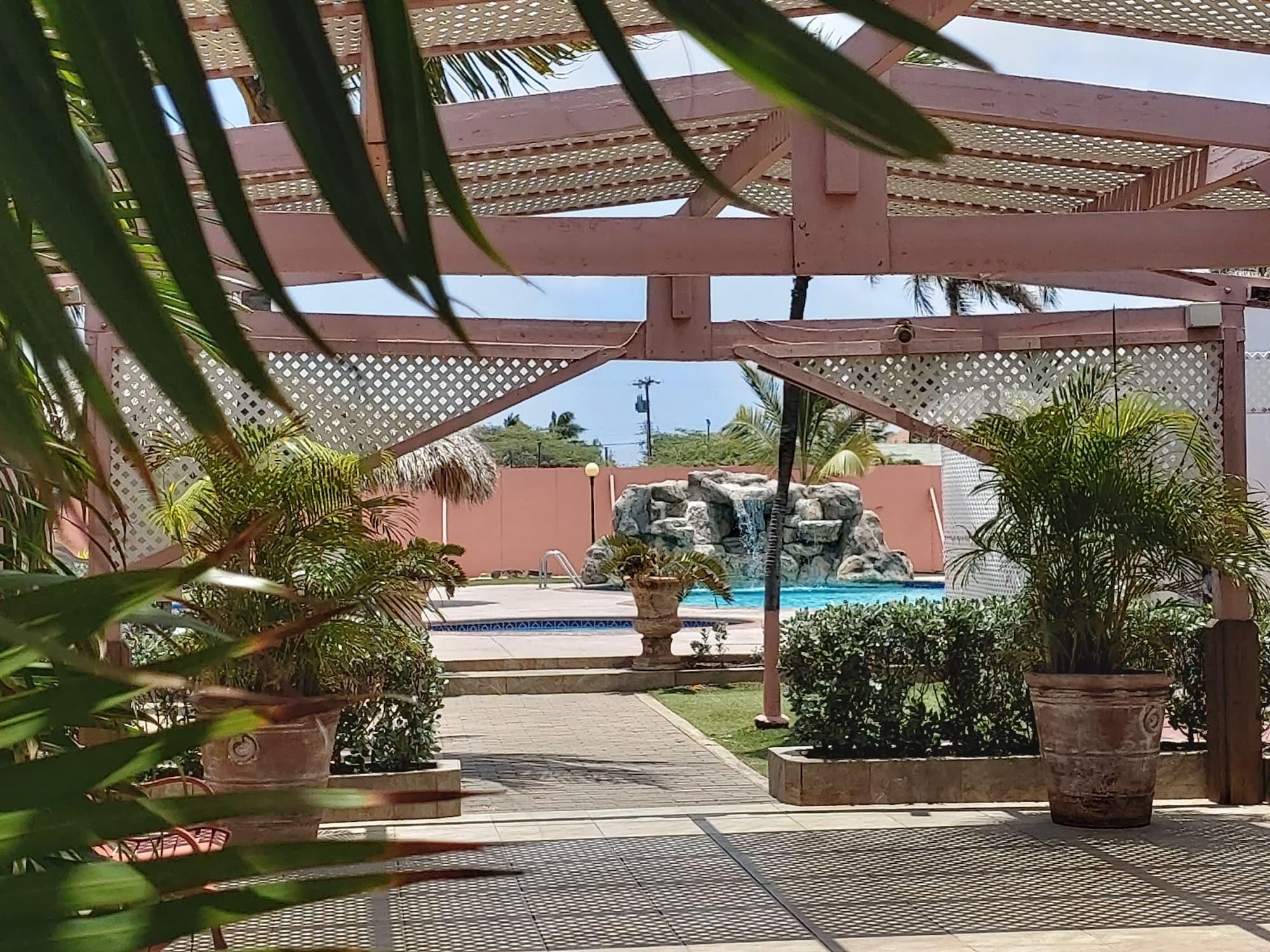 Sasaki Apartments Палм Бийч Екстериор снимка