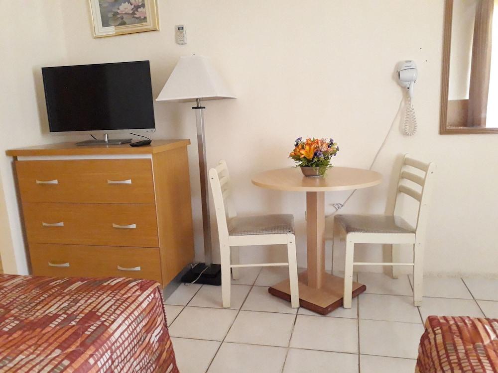 Sasaki Apartments Палм Бийч Екстериор снимка